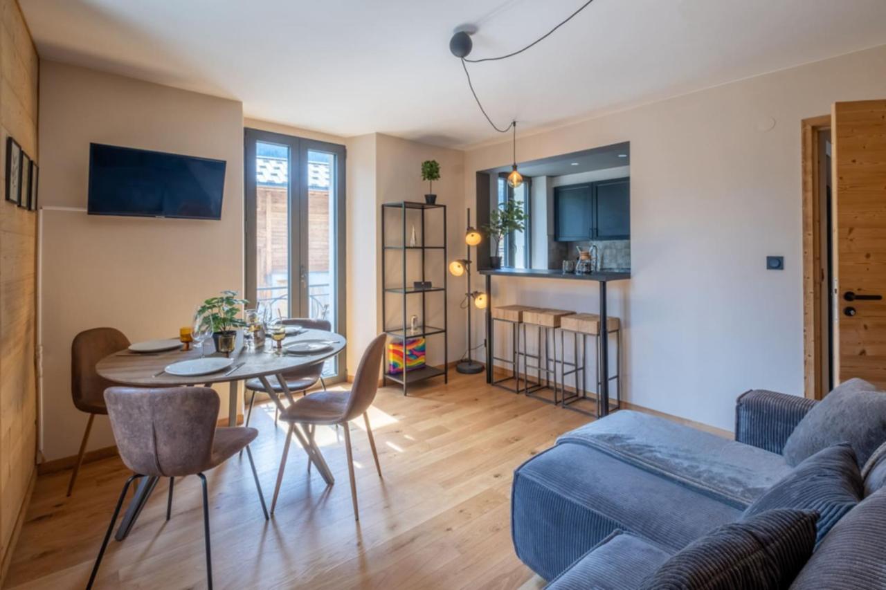 Newly Renovated Apartment With Mont Blanc View Chamonix Buitenkant foto